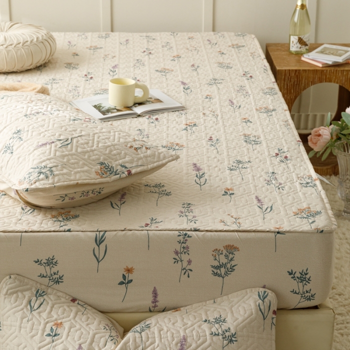 91家纺网 家纺一手货源 找家纺 忘忧草 2023新款全棉夹棉床笠纯棉印花小清新花卉系列 四季予你