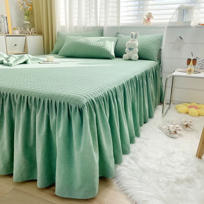 91家纺网 家纺一手货源 找家纺 忘忧草 2023新款全棉色织水洗棉床裙纯棉夹棉加厚纯色无印 格韵-豆绿