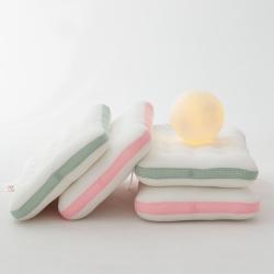 91家纺网 家纺一手货源 找家纺 （总）帝诺妮 2023新款3D科技水洗低枕,白色绿边,白色粉边