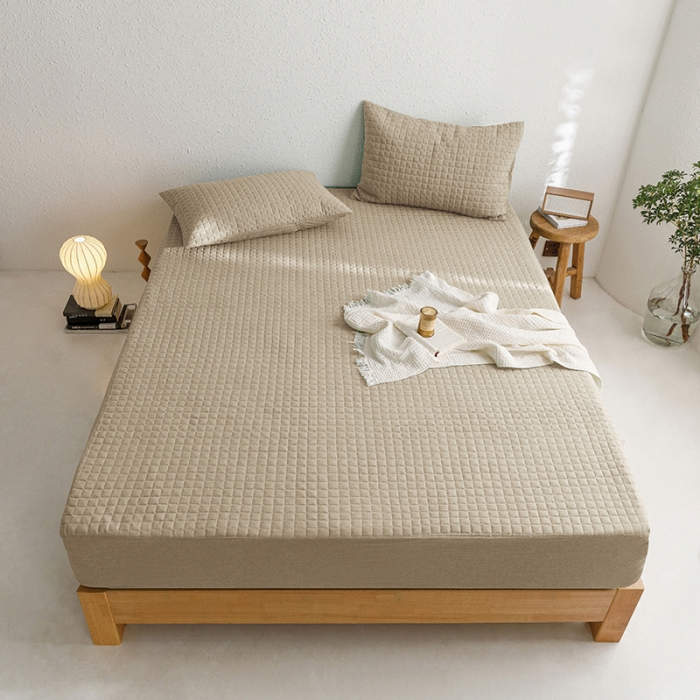 91家纺网 家纺一手货源 找家纺 忘忧草 2023新款全棉色织水洗棉夹棉床笠纯棉无印风格纯色 格韵-卡其