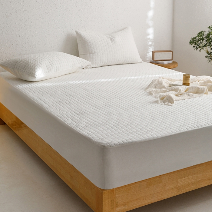 91家纺网 家纺一手货源 找家纺 忘忧草 2023新款全棉色织水洗棉夹棉床笠纯棉无印风格纯色 格韵-雅白