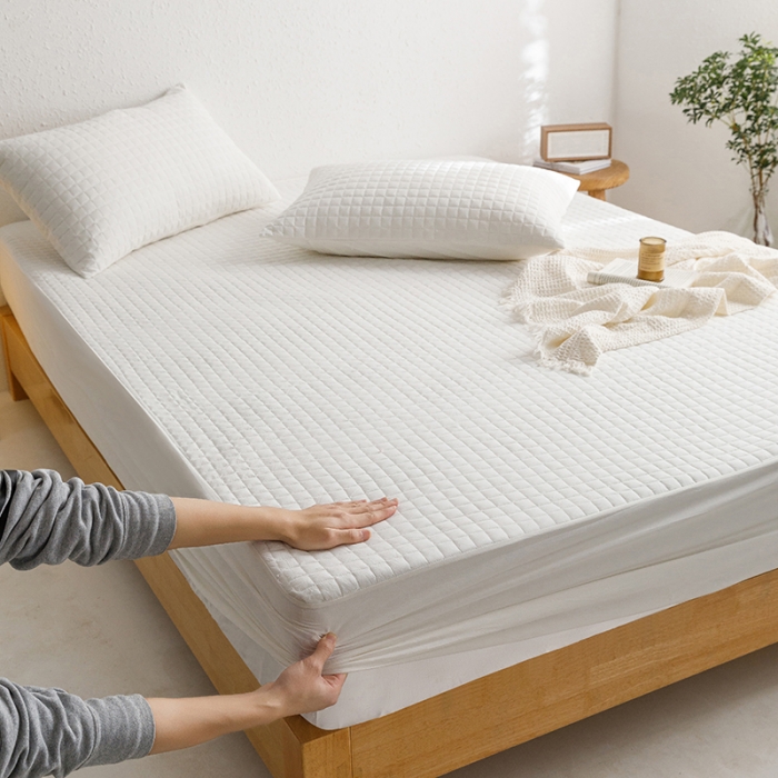 91家纺网 家纺一手货源 找家纺 忘忧草 2023新款全棉色织水洗棉夹棉床笠纯棉无印风格纯色 格韵-雅白