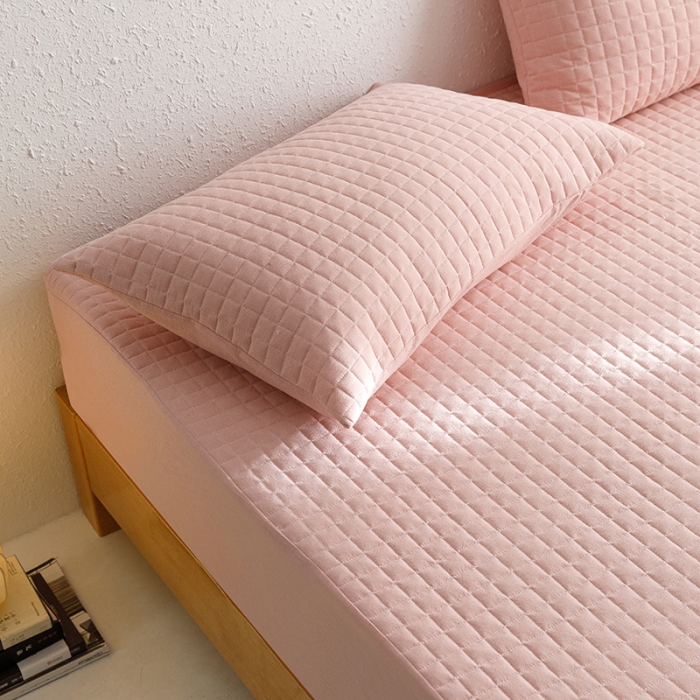 91家纺网 家纺一手货源 找家纺 忘忧草 2023新款全棉色织水洗棉夹棉床笠纯棉无印风格纯色 格韵-粉玉