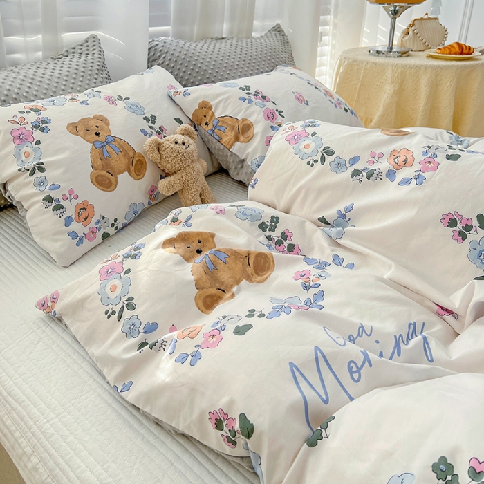 91家纺网 家纺一手货源 找家纺 梦家居 2023新款全棉加安抚豆豆绒被套两件套三件套 花环小熊