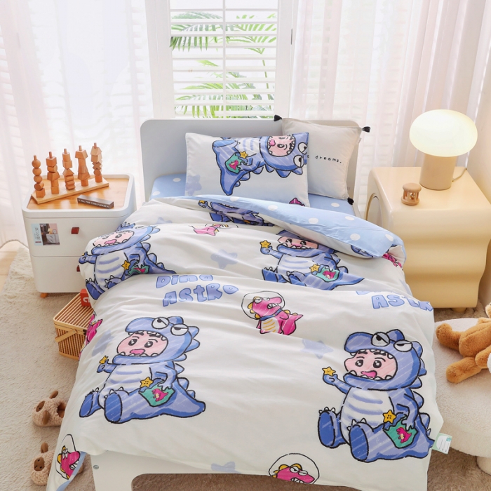 91家纺网 家纺一手货源 找家纺 鱼宝 2022新款全棉幼儿园婴童套件多件套恐龙小新新