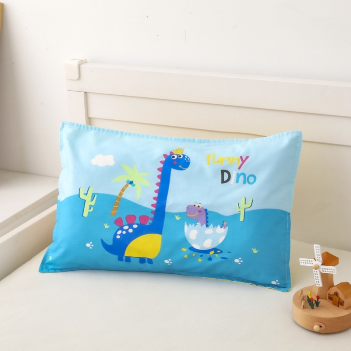 91家纺网 家纺一手货源 找家纺 鱼宝 2022新款全棉幼儿园婴童套件多件套恐龙一家新