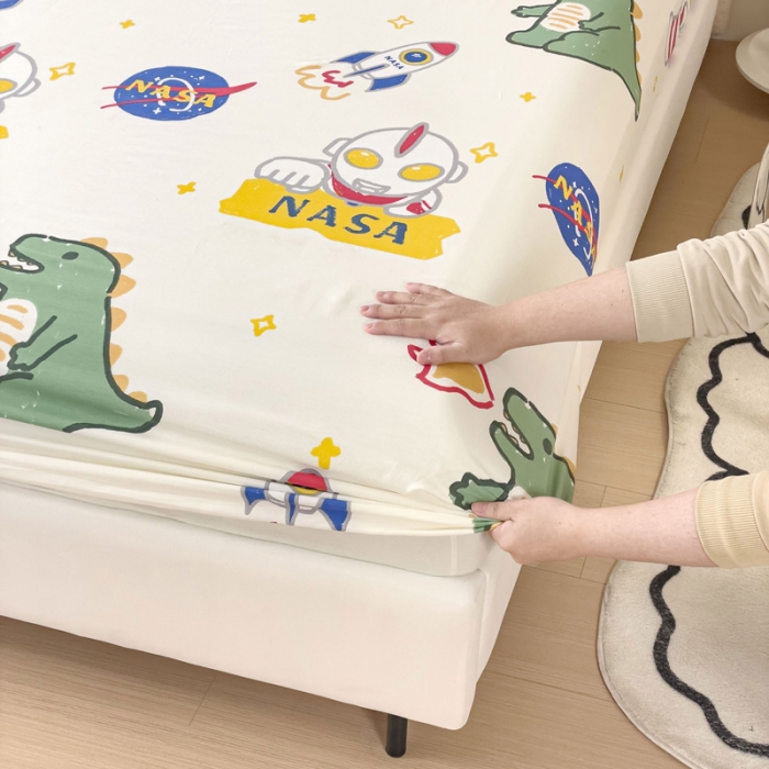 91家纺网 家纺一手货源 找家纺 金丝鸟 2023新款全棉纯棉印花系列单品床笠 打怪兽