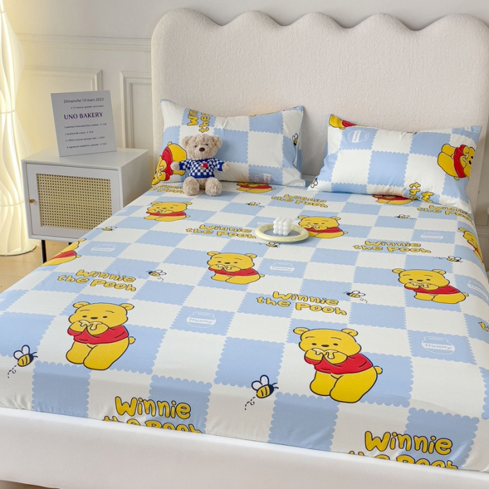 91家纺网 家纺一手货源 找家纺 金丝鸟 2023新款全棉纯棉印花系列单品床笠 蓝格维尼熊