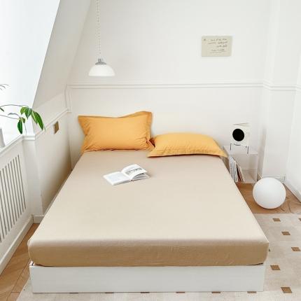 91家纺网 家纺一手货源 找家纺 嘉汀兰 2023新款全棉色织水洗棉纯色撞色款单床笠 驼米