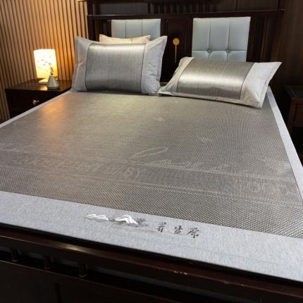 91家纺网 家纺一手货源 找家纺 莱轩席业 2023新款提花刺绣双面冰藤席 阿兰诺-灰