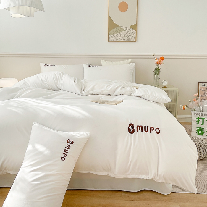 91家纺网 家纺一手货源 找家纺 曼谷 新款纯色简约刺绣四件套柔软磨毛床上用品水洗棉套件 梦-纯白