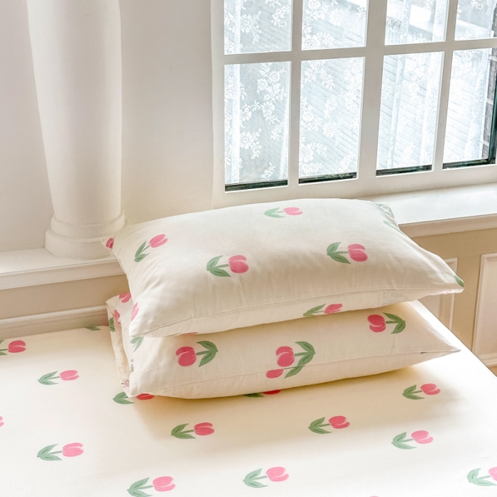 91家纺网 家纺一手货源 找家纺 优彩 2023新款全棉舒适13372单品枕套 粉色郁金香