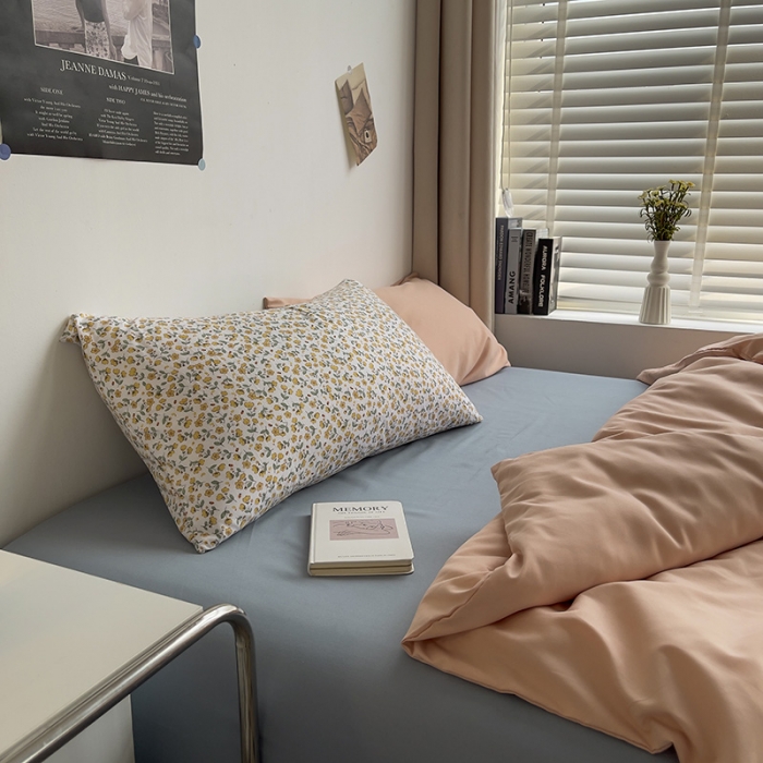 91家纺网 家纺一手货源 找家纺 曼谷 新款亲肤棉纯色双拼北欧风碎花简约四件套 蜜桃海盐（小杏花）