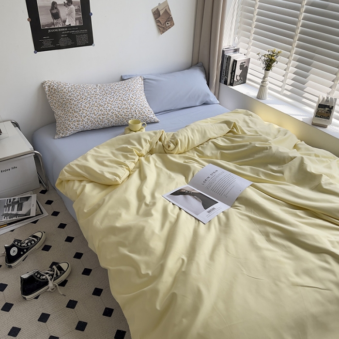 91家纺网 家纺一手货源 找家纺 曼谷 新款亲肤棉纯色双拼北欧风碎花简约四件套 芝士浅蓝（小杏花）