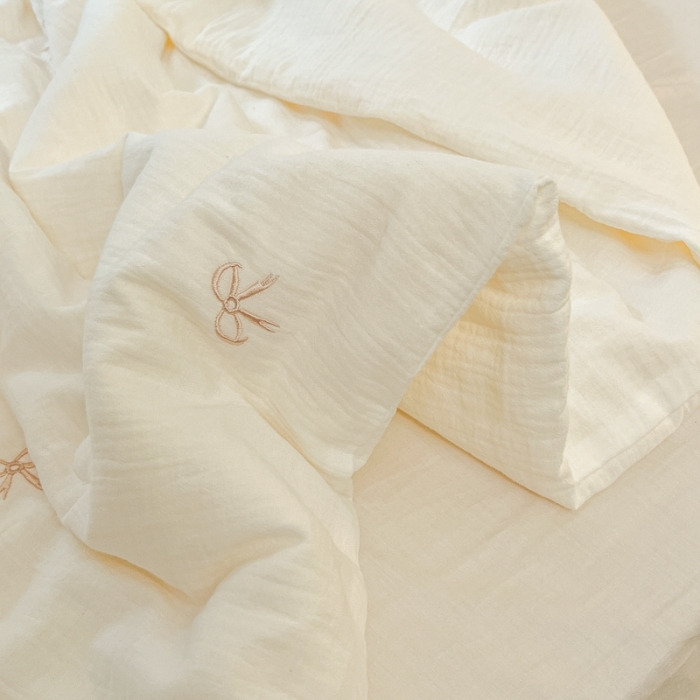 91家纺网 家纺一手货源 找家纺 木楌 2024新款双层皱皱纱刺绣款夏被 蝴蝶结