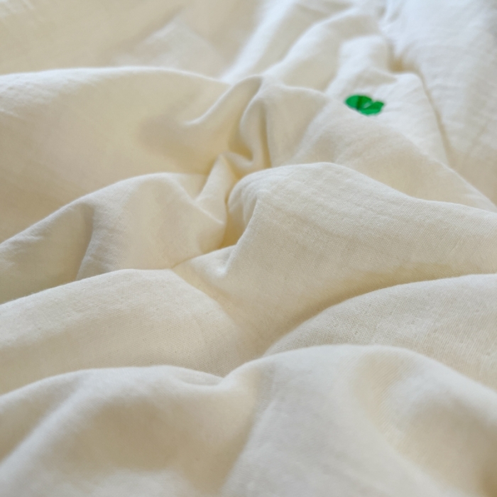 91家纺网 家纺一手货源 找家纺 木楌 2024新款双层皱皱纱刺绣款夏被 三叶草