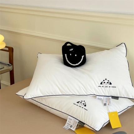 91家纺网 家纺一手货源 找家纺 伟邦 2023新款呼呼熊酒店枕48*74
