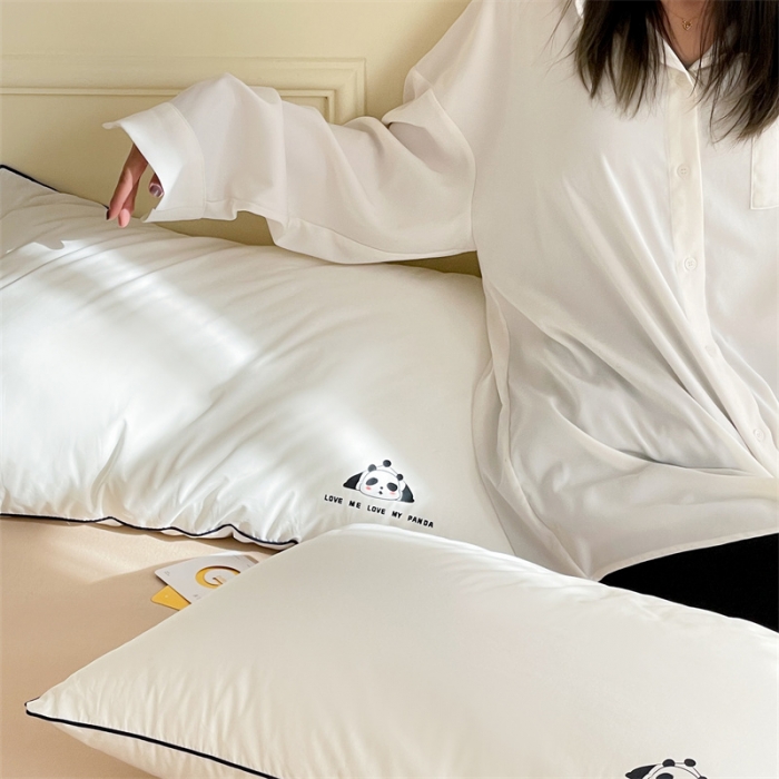 91家纺网 家纺一手货源 找家纺 伟邦 2023新款呼呼熊酒店枕48*74