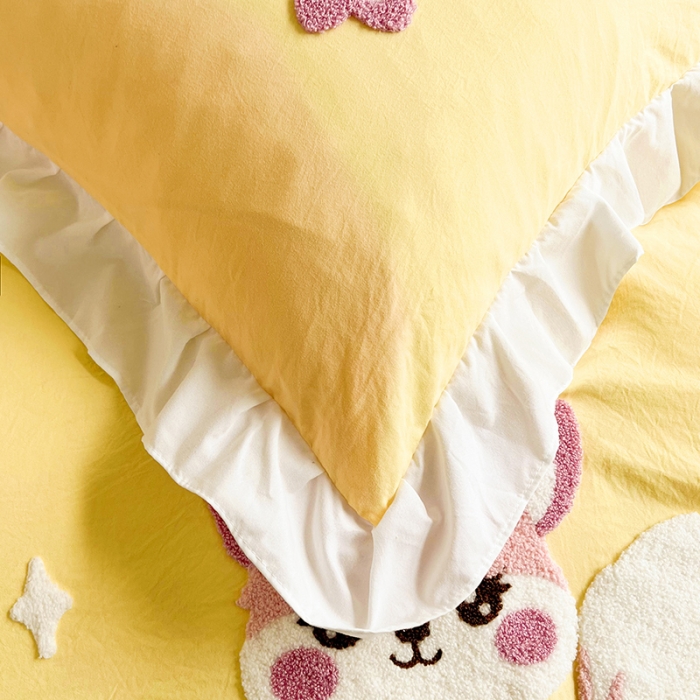 91家纺网 家纺一手货源 找家纺 泉欣家纺23款小精灵系列加厚水洗亲肤棉毛巾绣四件套小精灵浅黄