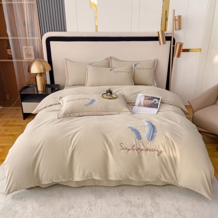 91家纺网 家纺一手货源 找家纺 2023新款双面细斜纹四件套云锦蛋白棉四季款 羽毛系列