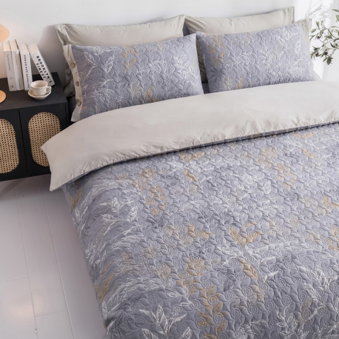 91家纺网 家纺一手货源 找家纺 优乐家纺 2023新款全棉印花绗绣四件套 飞羽