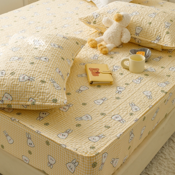 91家纺网 家纺一手货源 找家纺 忘忧草 2023新款全棉夹棉床笠纯棉印花小清新花卉系列 可爱兔兔