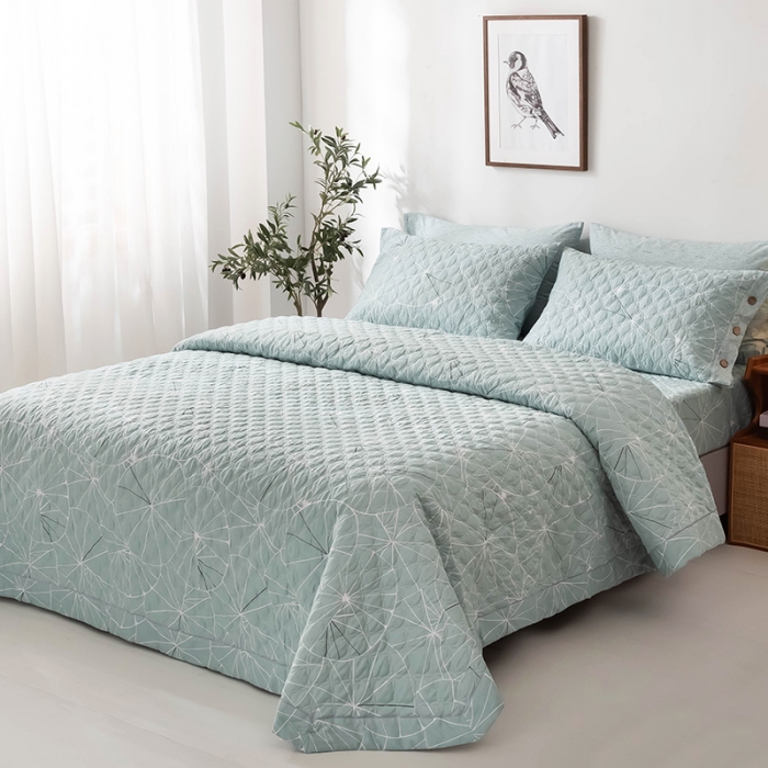 91家纺网 家纺一手货源 找家纺 优乐家纺 2023新款全棉印花绗绣单床盖 淑女格