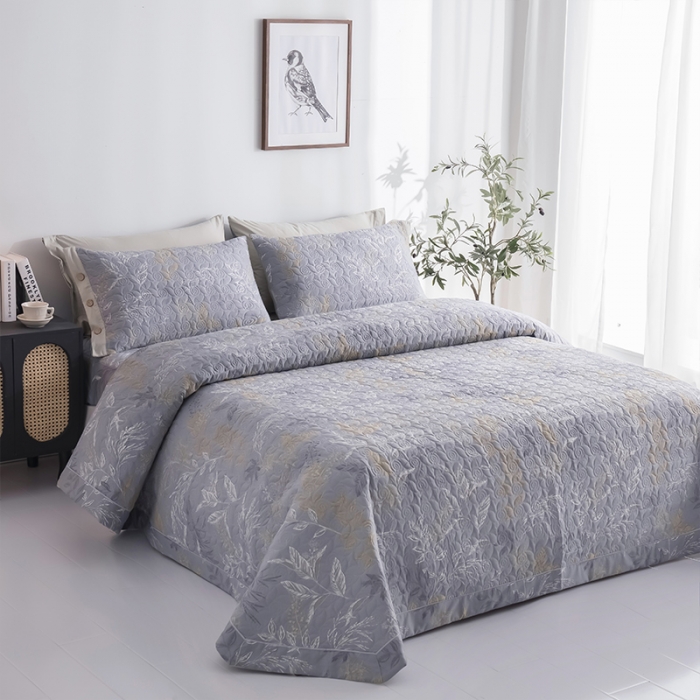 91家纺网 家纺一手货源 找家纺 优乐家纺 2023新款全棉印花绗绣单床盖 飞羽