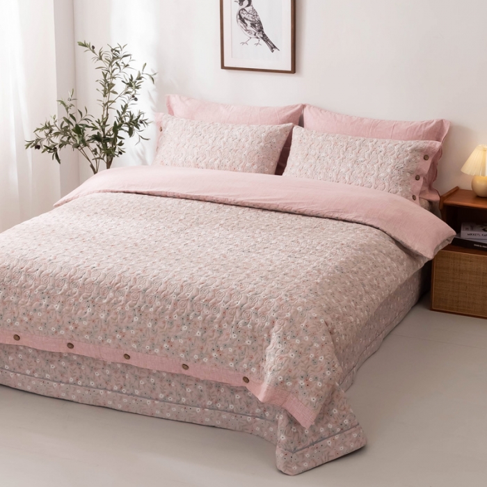 91家纺网 家纺一手货源 找家纺 优乐家纺 2023新款全棉印花绗绣单被套 花语