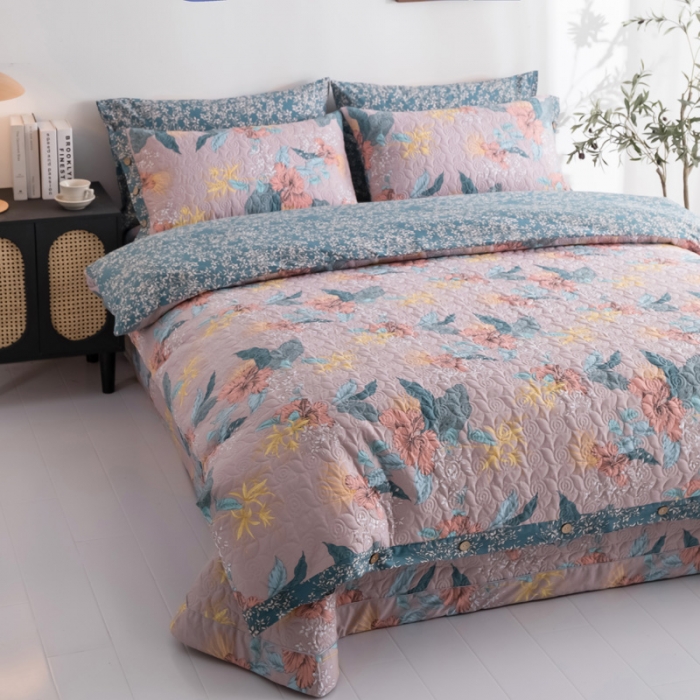 91家纺网 家纺一手货源 找家纺 优乐家纺 2023新款全棉印花绗绣单被套 如沐春风