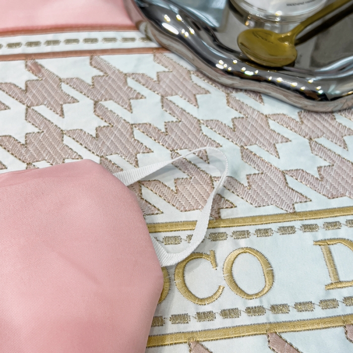 91家纺网 家纺一手货源 找家纺 （总）欧冠家纺 2023新款水洗真丝伊丽莎白系列四件套