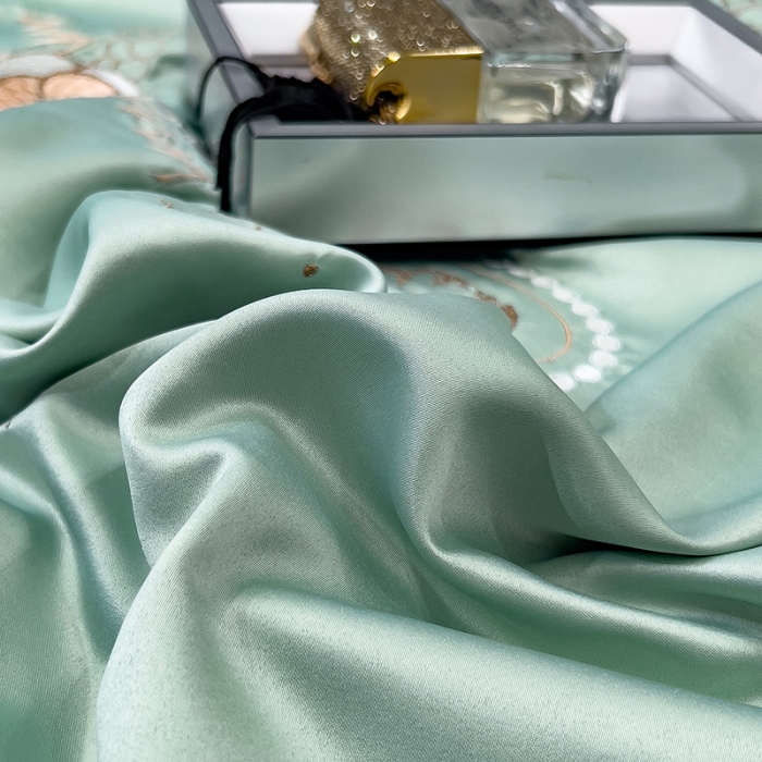 91家纺网 家纺一手货源 找家纺 绒世界 2024新款水洗真丝莱娅系列四件套 莱娅-薄荷绿