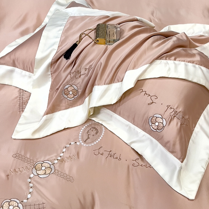 91家纺网 家纺一手货源 找家纺 绒世界 2024新款水洗真丝莱娅系列四件套 莱娅-香槟金