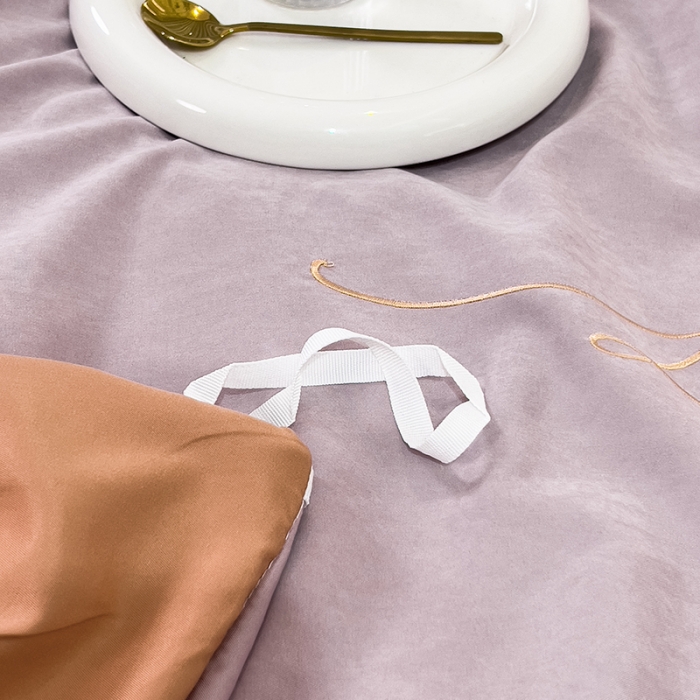 91家纺网 家纺一手货源 找家纺 2024新款秋冬保暖云锦棉刺绣宽边盛夏光年系列四件套 盛夏光年-魅紫