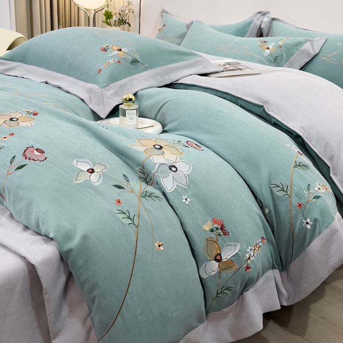 91家纺网 家纺一手货源 找家纺 2024新款秋冬保暖云锦棉刺绣宽边盛夏光年系列四件套 盛夏光年-田园绿