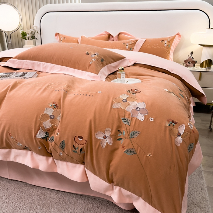 91家纺网 家纺一手货源 找家纺 2024新款秋冬保暖云锦棉刺绣宽边盛夏光年系列四件套 盛夏光年-胭脂橙