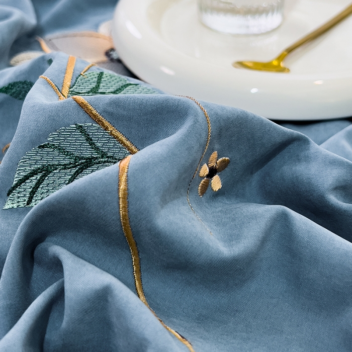 91家纺网 家纺一手货源 找家纺 2024新款秋冬保暖云锦棉刺绣宽边盛夏光年系列四件套 盛夏光年-英蓝