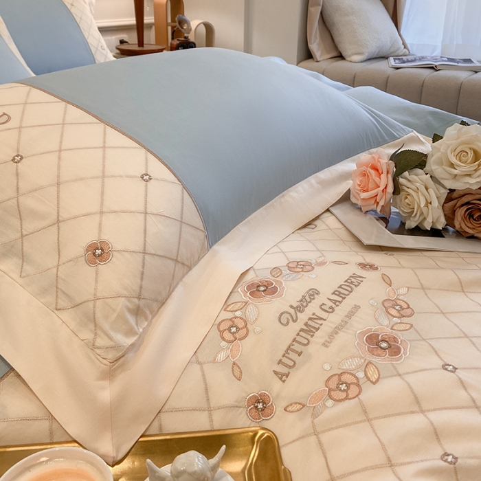 91家纺网 家纺一手货源 找家纺 绒世界绒世界 2025纯棉四季款春夏新品60s全棉刺绣绣花四件套 菲曼-纯净蓝