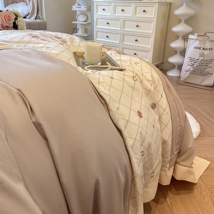 91家纺网 家纺一手货源 找家纺 绒世界绒世界 2025纯棉四季款春夏新品60s全棉刺绣绣花四件套 菲曼-奶咖色