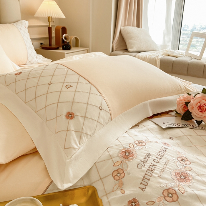 91家纺网 家纺一手货源 找家纺 绒世界绒世界 2025纯棉四季款春夏新品60s全棉刺绣绣花四件套 菲曼-香槟