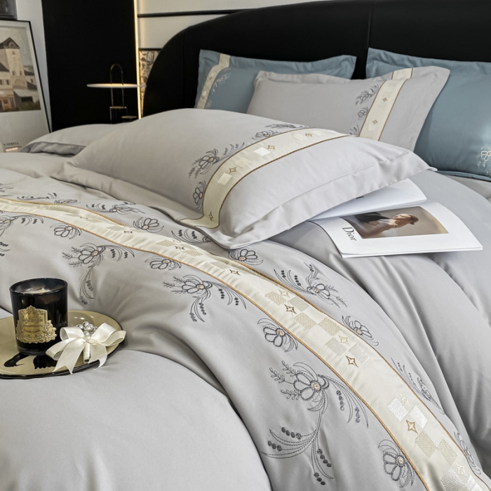 91家纺网 家纺一手货源 找家纺 绒世界 2024新款秋冬保暖锦绣棉简约绣花艾莎系列四件套 艾莎-浅灰