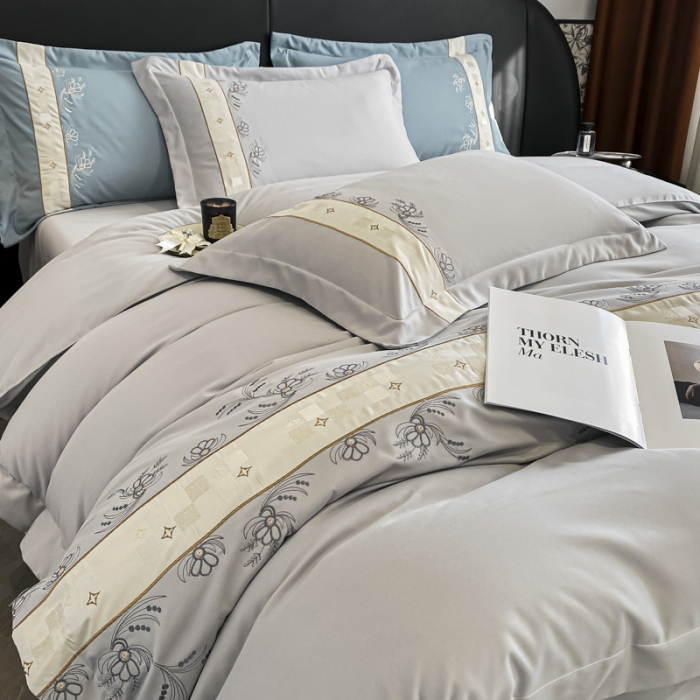 91家纺网 家纺一手货源 找家纺 绒世界 2024新款秋冬保暖锦绣棉简约绣花艾莎系列四件套 艾莎-浅灰