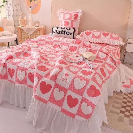 91家纺网 家纺一手货源 找家纺 绒世界 2024新款水洗棉韩版夹棉床盖系列 恋爱季节