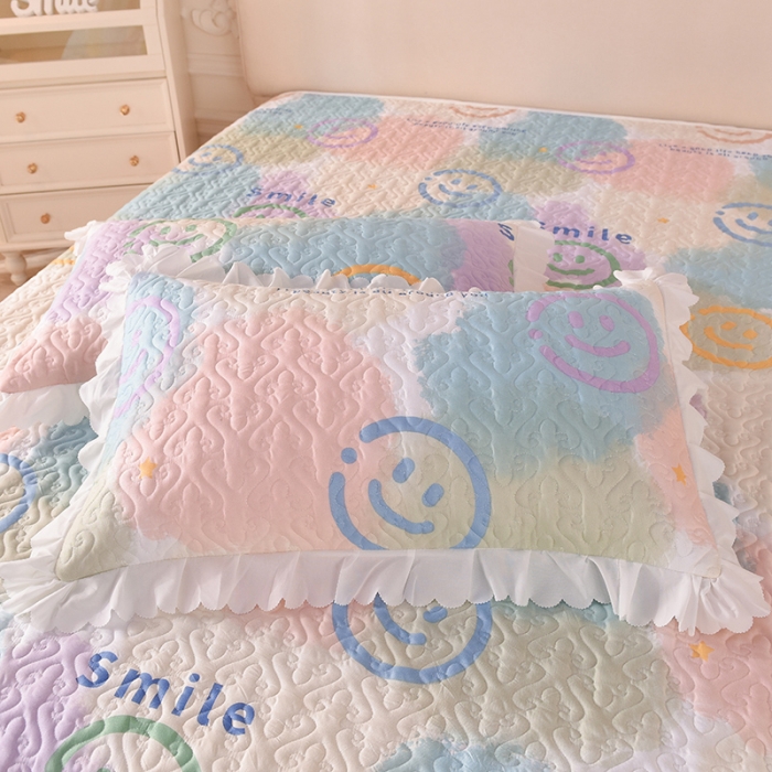 91家纺网 家纺一手货源 找家纺 绒世界 2024新款水洗棉韩版夹棉床盖系列 彩色调调