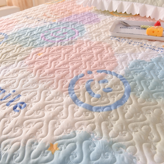 91家纺网 家纺一手货源 找家纺 绒世界 2024新款水洗棉韩版夹棉床盖系列 彩色调调