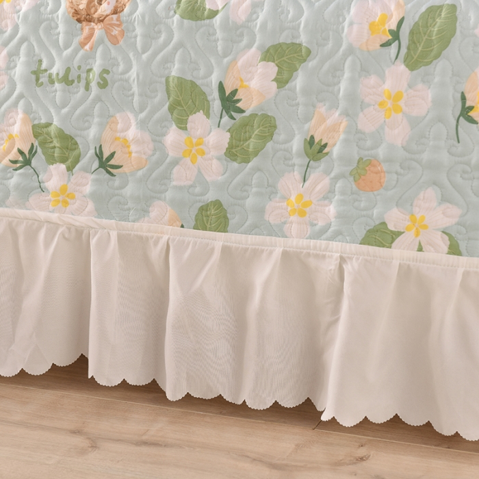 91家纺网 家纺一手货源 找家纺 绒世界 2024新款水洗棉韩版夹棉床盖系列 花朵小熊