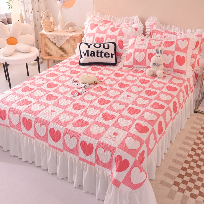 91家纺网 家纺一手货源 找家纺 绒世界 2024新款水洗棉韩版夹棉床盖系列 恋爱季节