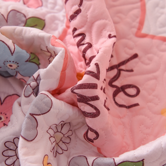 91家纺网 家纺一手货源 找家纺 绒世界 2024新款水洗棉韩版夹棉床盖系列 玫瑰猫咪