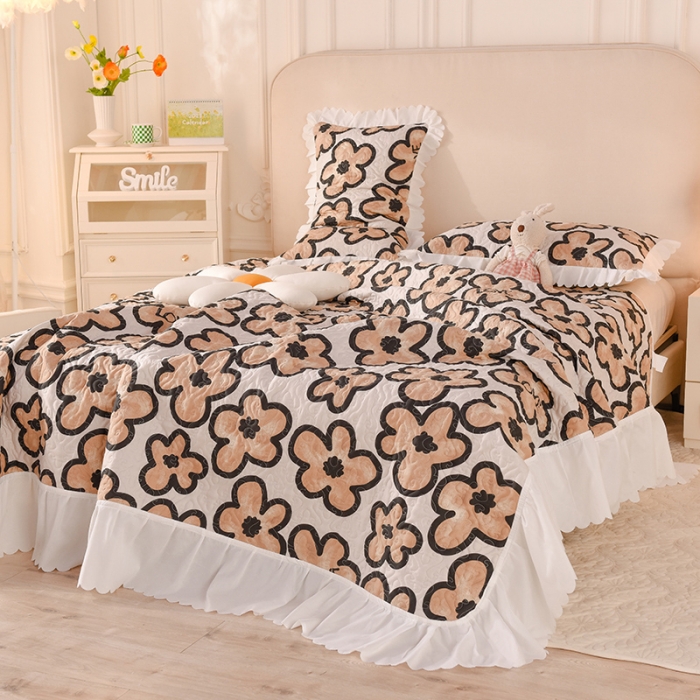 91家纺网 家纺一手货源 找家纺 绒世界 2024新款水洗棉韩版夹棉床盖系列 诗意花期