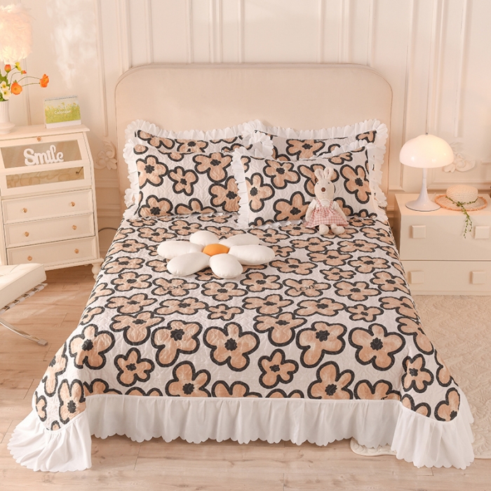 91家纺网 家纺一手货源 找家纺 绒世界 2024新款水洗棉韩版夹棉床盖系列 诗意花期